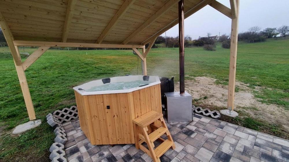 Borkuti Panzio Es Apartman Balatonszárszó Dış mekan fotoğraf